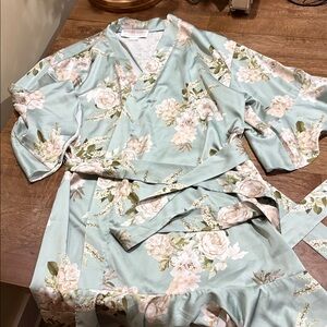 Birdie grey robe. Satin. Green floral. Small / XSmall